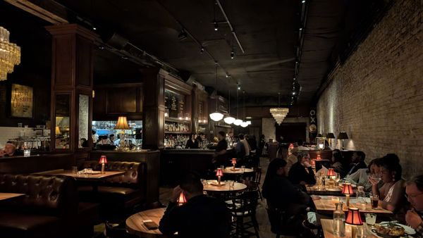 Calumet Fisheries restaurant in Chicago, United States