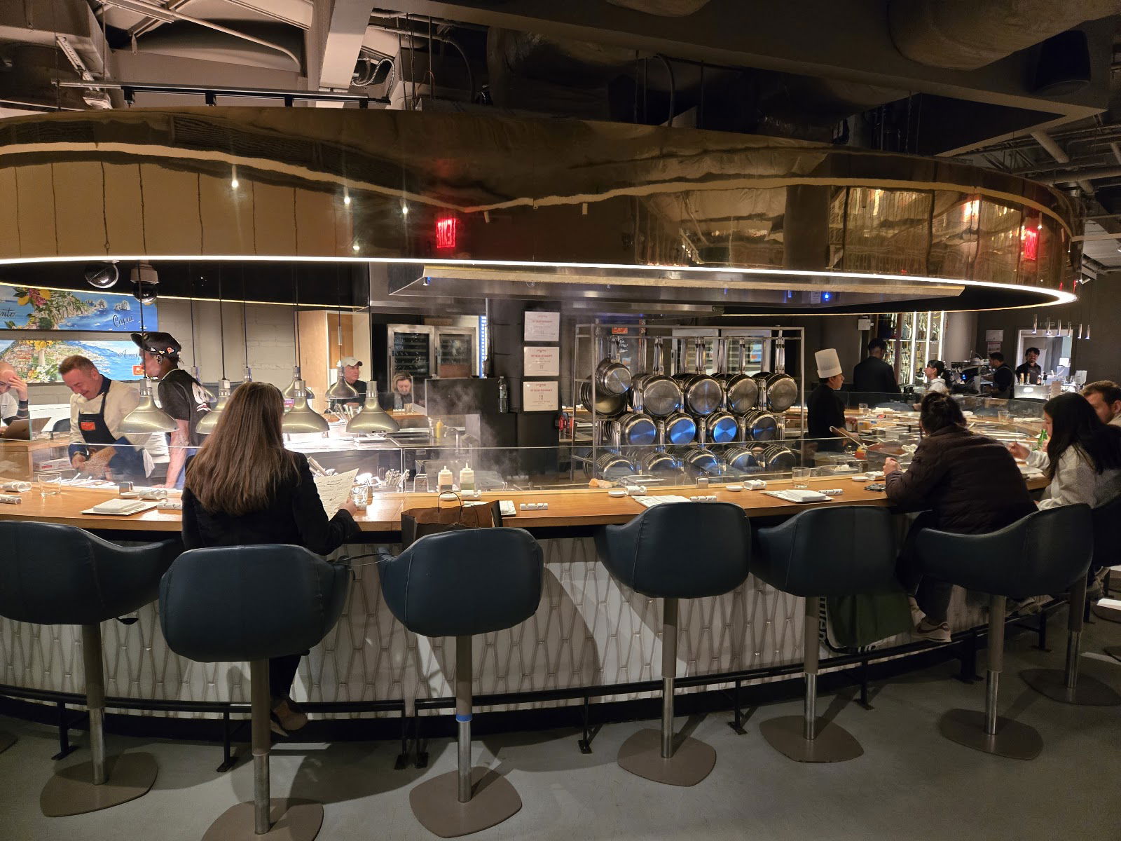 La Devozione: The Oval, Restaurant in New York City