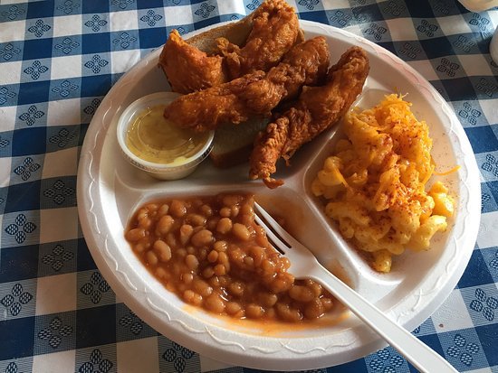 Gus’s World Famous Chicken restaurant in Memphis, United States