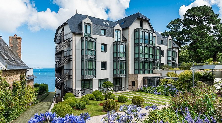 L'Agapa hotel in Perros-Guirec, France