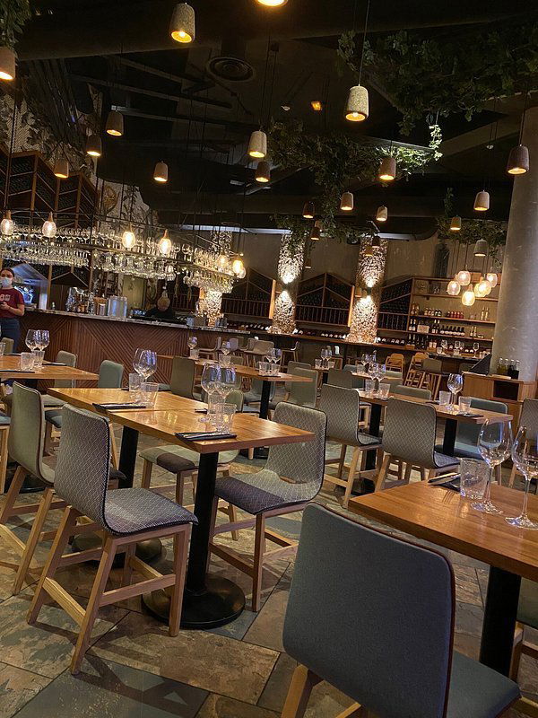 La Vieille Auberge, Restaurant in Villeneuve-le-Comte
