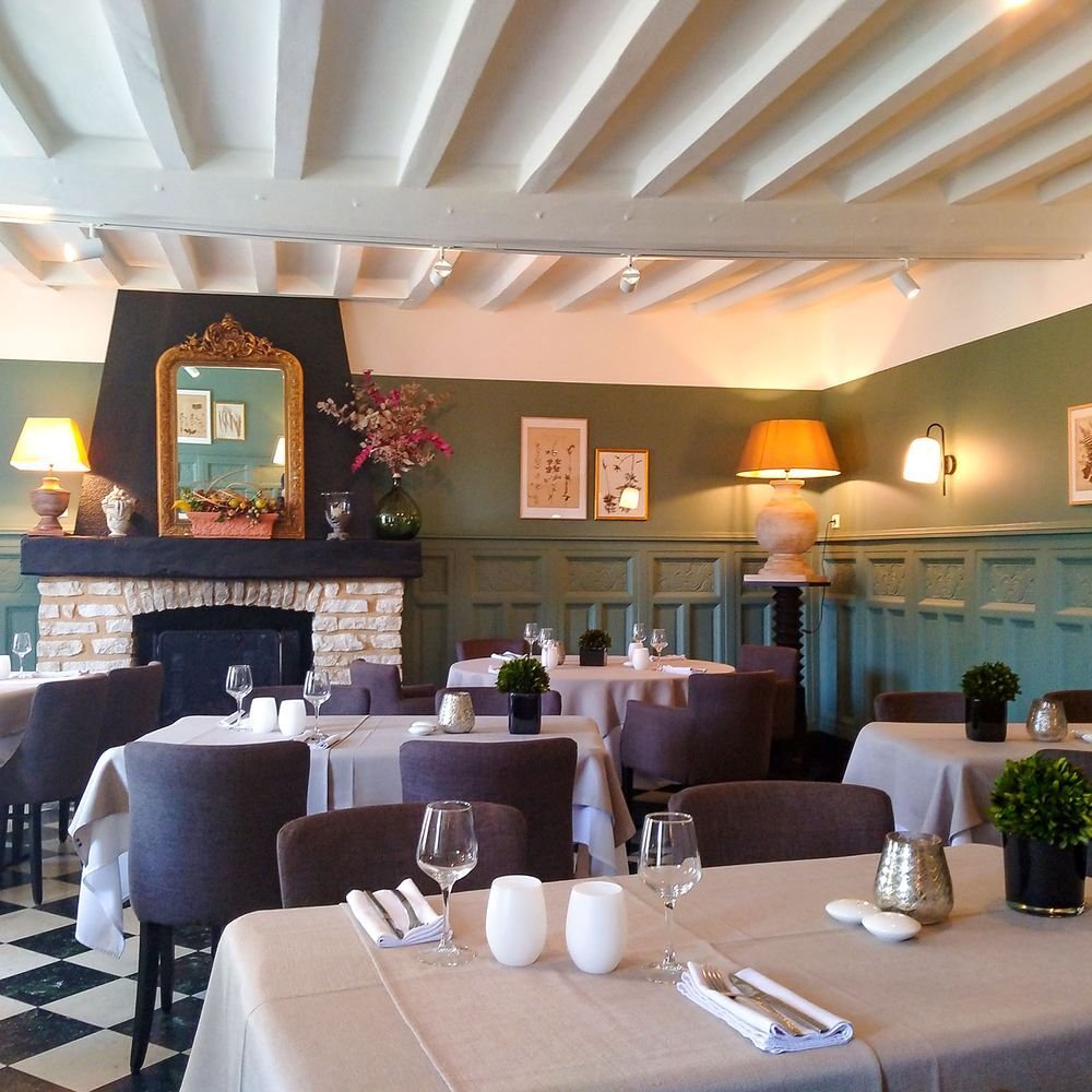 La Garenne, Restaurant in Dracy-le-Fort