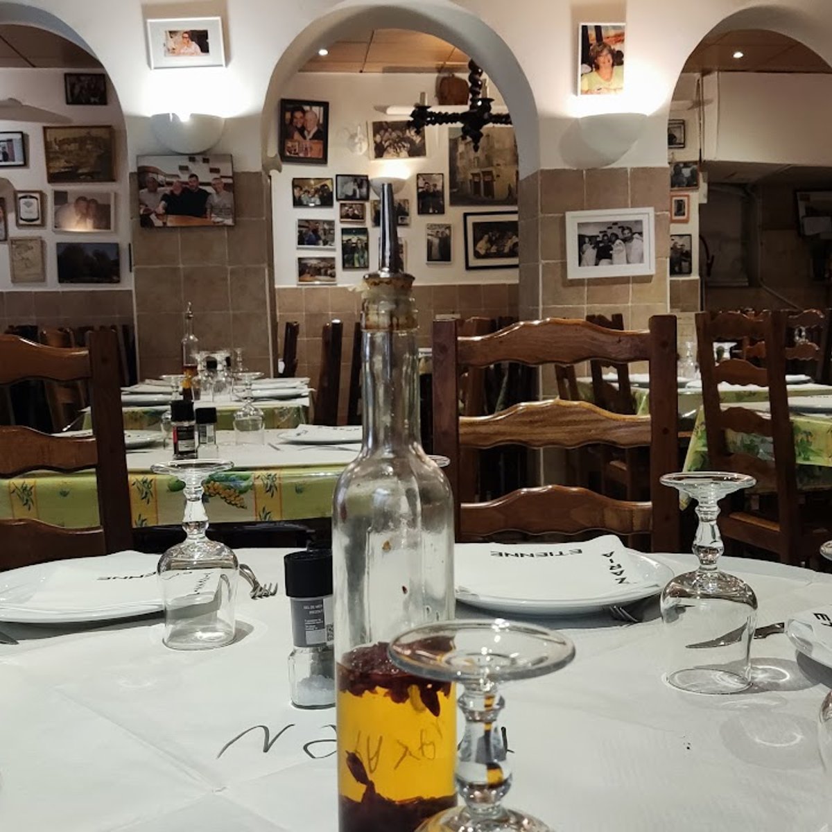 Chez Etienne restaurant in Marseille, France