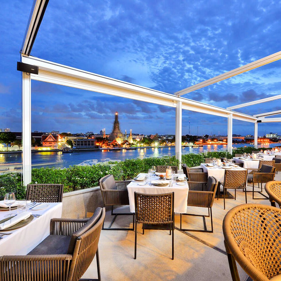 Phed Phed Bistro restaurant in Bangkok, Thailand