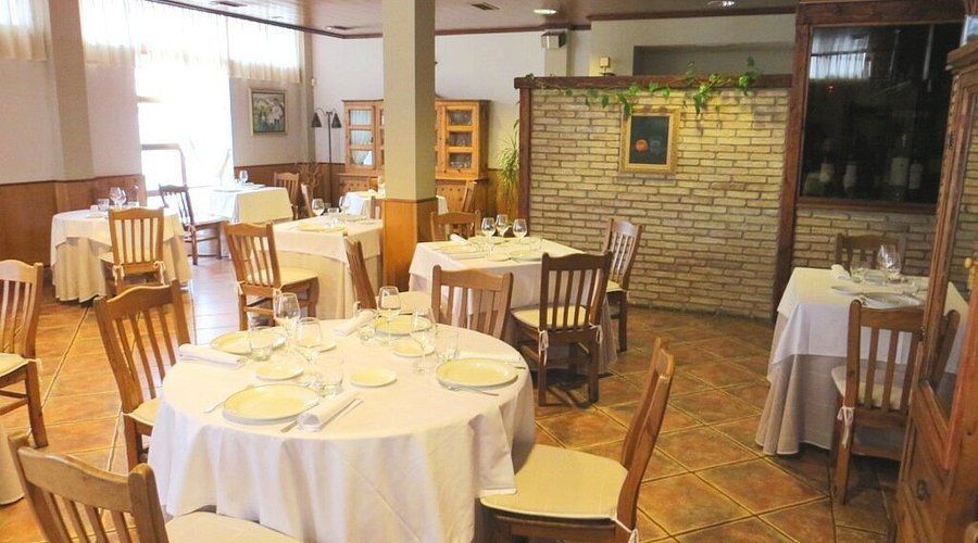 Héctor Oribe, Restaurant in Páganos