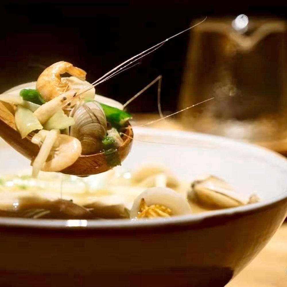 Rongjia Noodles Soup with Yellow Croaker (Jingan) restaurant in Shanghai, China