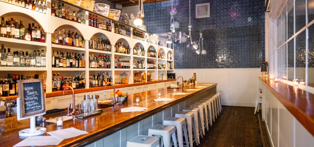 Walrus & Carpenter restaurant in Seattle, United States