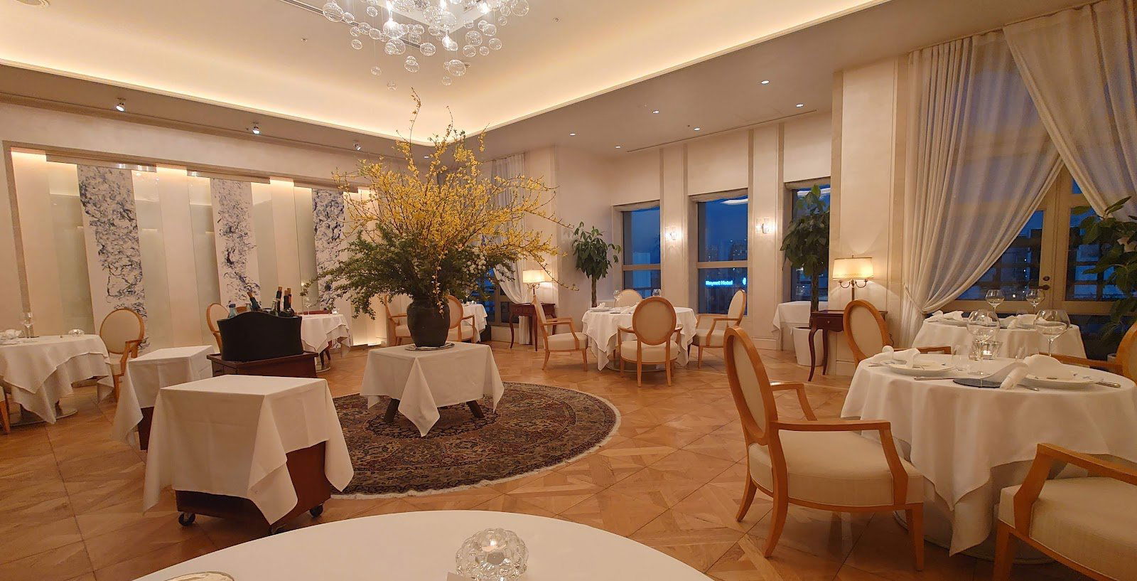 PRISMA, Restaurant in Tokyo