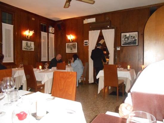 Ai Gondolieri restaurant in Venice, Italy