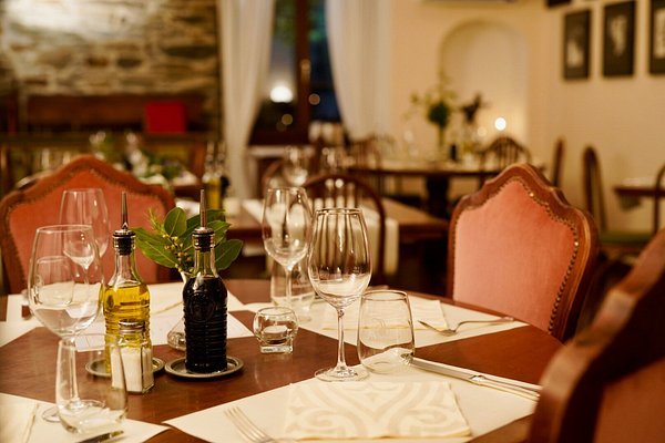 Groven, Restaurant in Lostallo