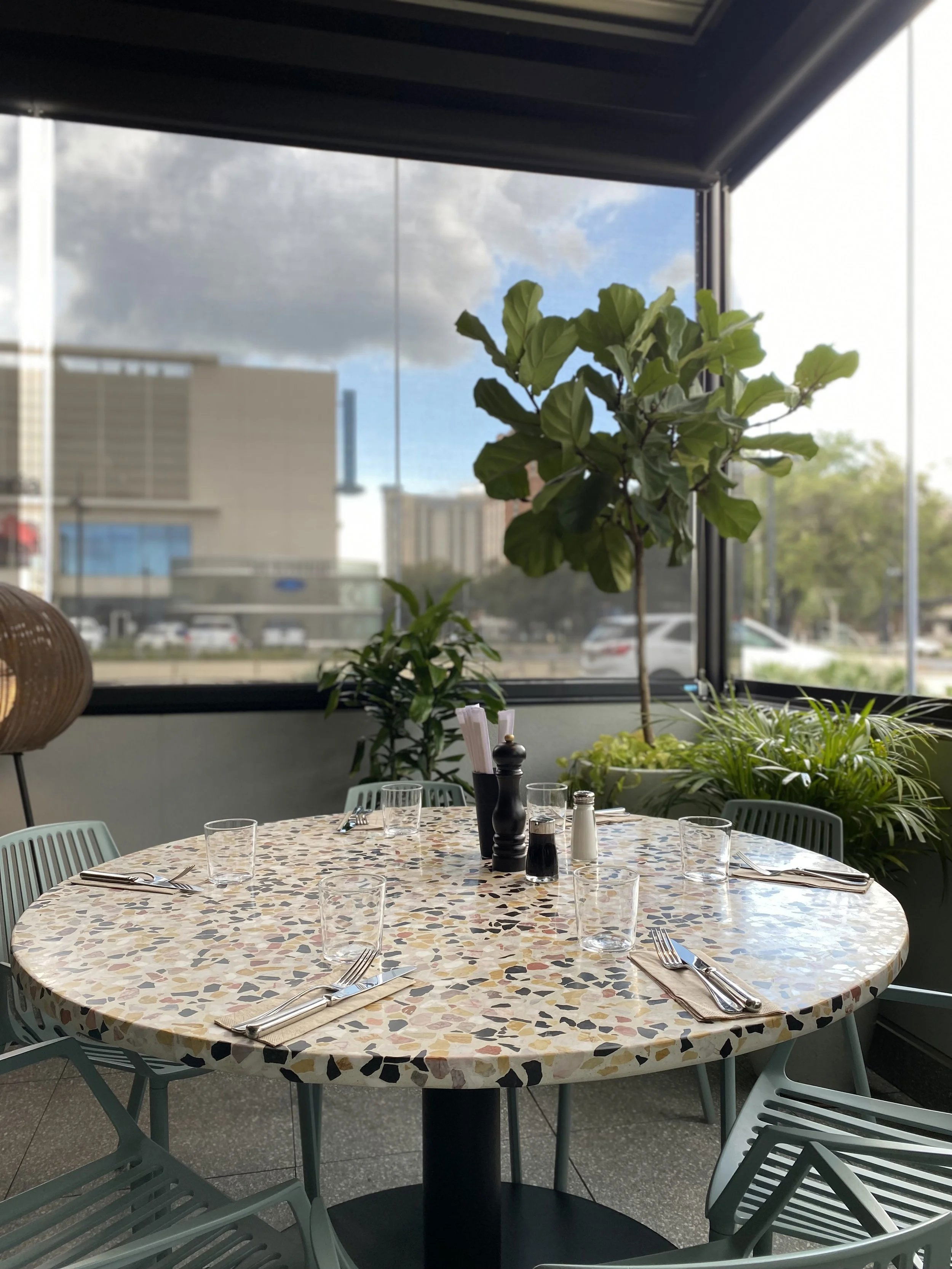 RiVi, Restaurant in Osaka