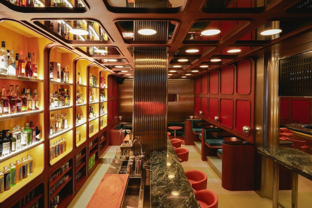 Night Hawk, Bar in Singapore