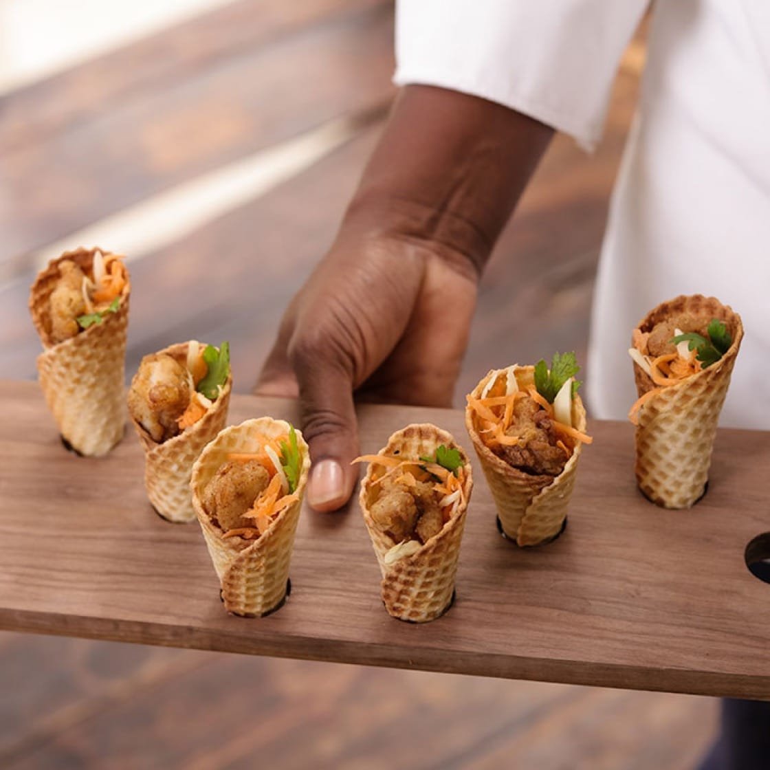 Midunu, Restaurant in Accra