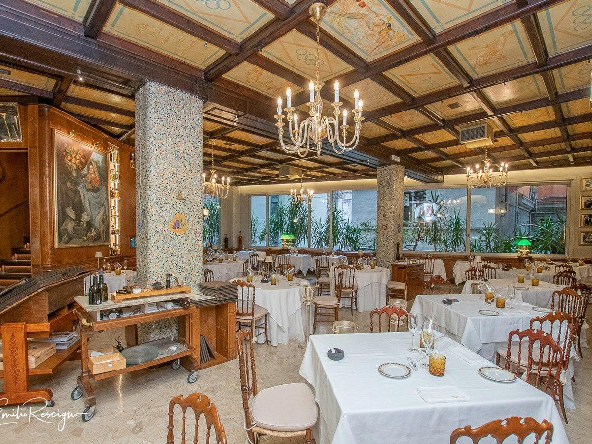 Capo Santa Chiara restaurant in Genoa