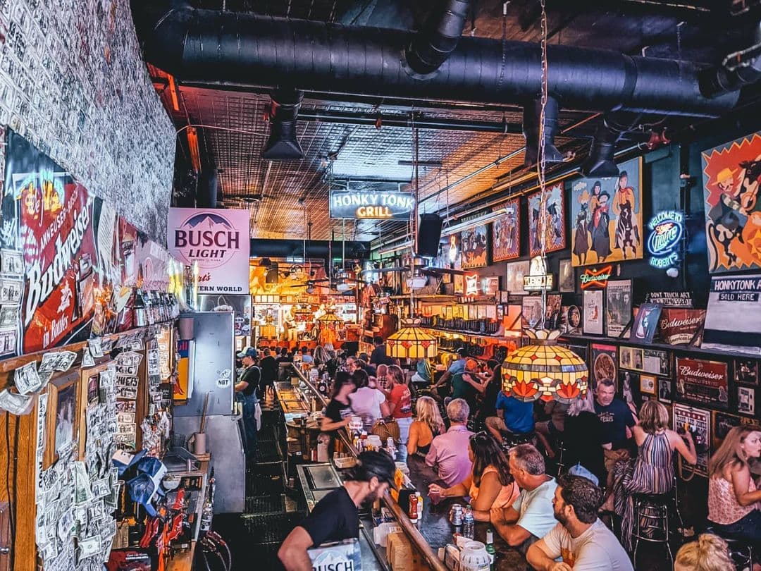 Robert's Western World bar in Nashville, United States