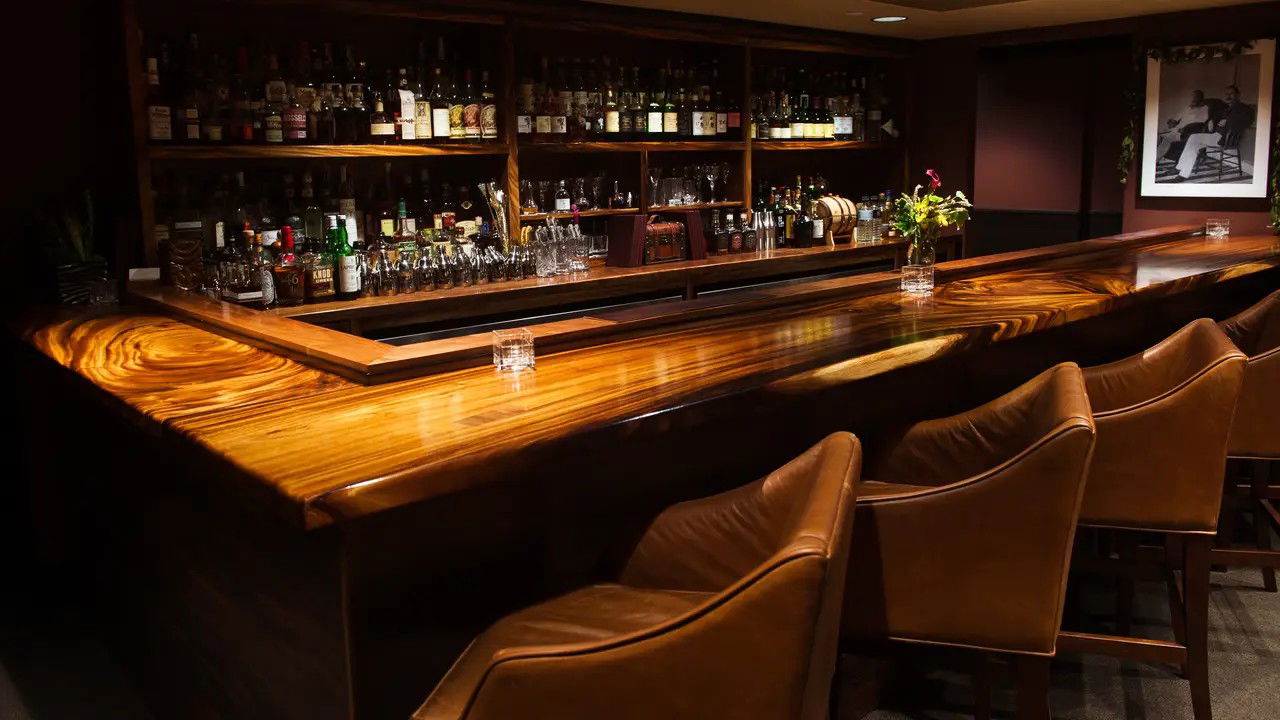 Bar Leather Apron bar in Honolulu, United States