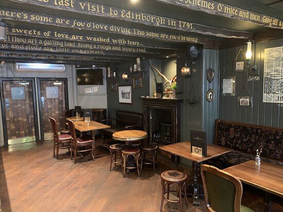 The White Hart Inn, Restaurant in West Mersea