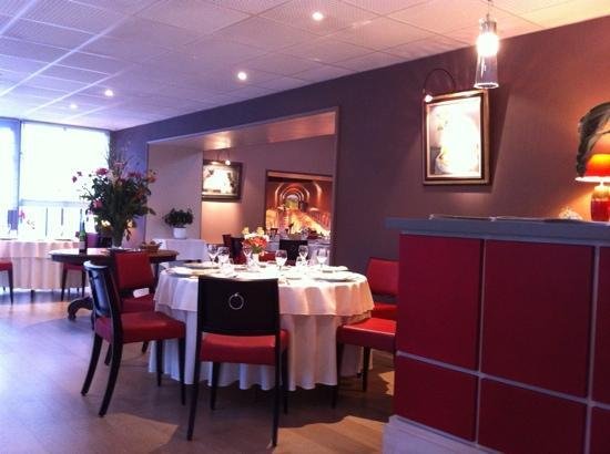 La Chênaie, Restaurant in Croutelle