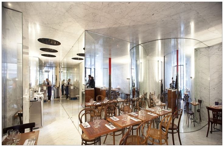 Le Dauphin restaurant in Caen, France