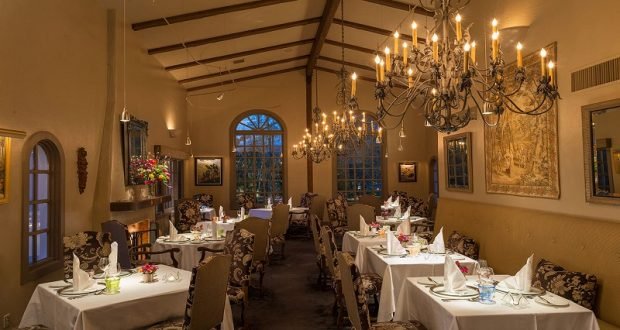 The Elderberry House restaurant in Oakhurst, United States