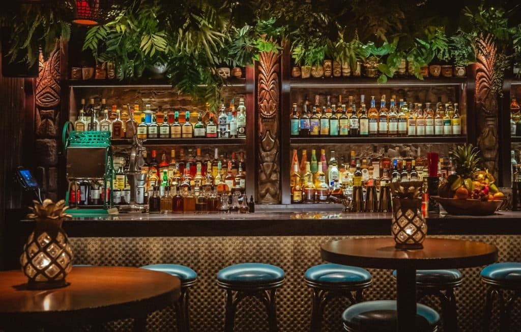 Three Dots & a Dash, Bar in Chicago