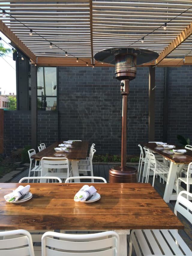 Mott St. restaurant in Chicago