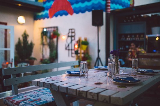 Mezestoran Dvorište, Restaurant in Belgrade