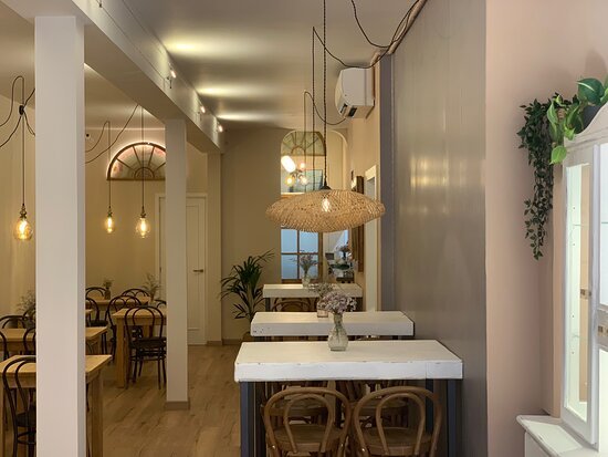 Floh, Restaurant in Langenlebarn