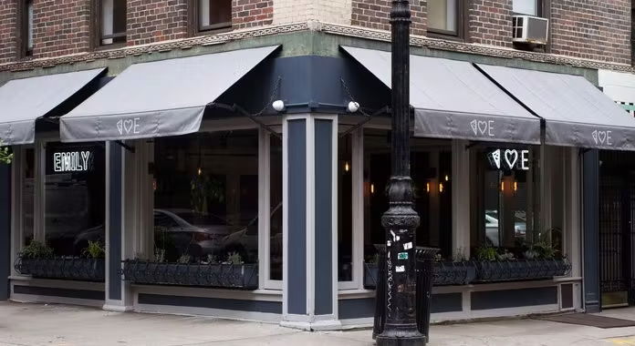 Emilys West Village, Restaurant in New York City