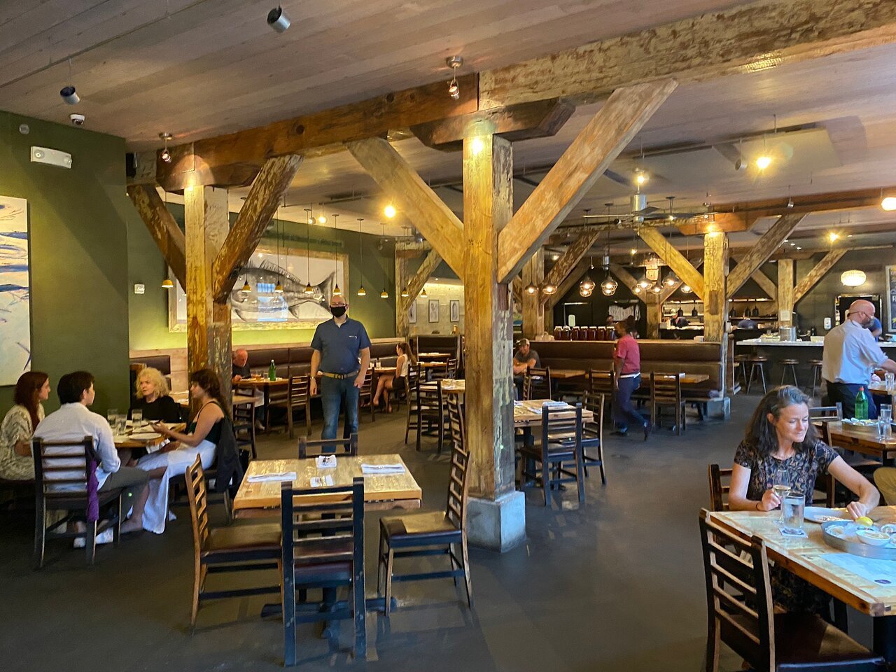 Pêche Seafood Grill restaurant in New Orleans