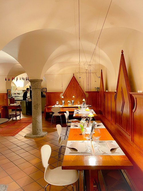 Mildas, Restaurant in Giustino