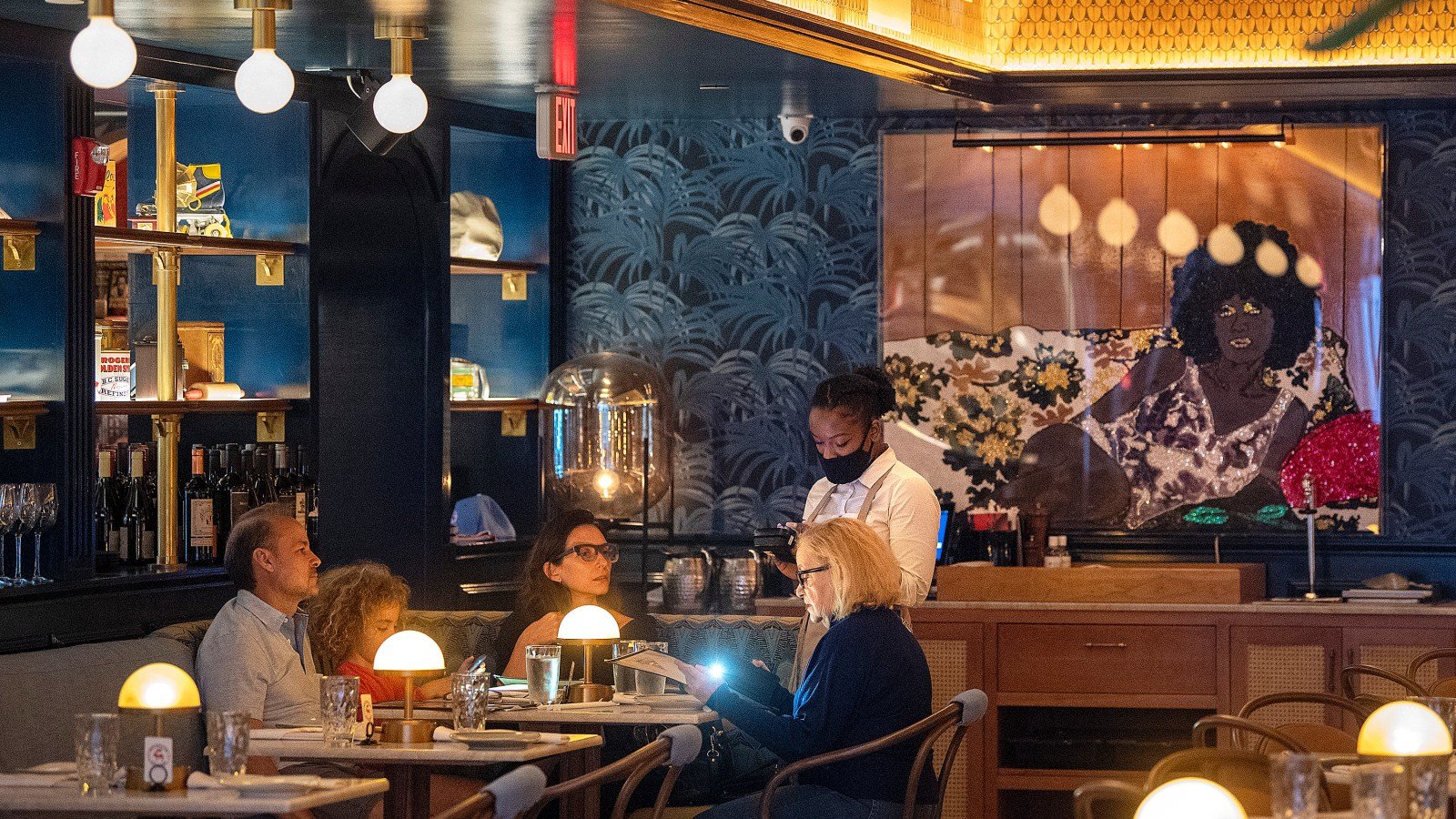 Swine & Sons restaurant in Orlando, United States