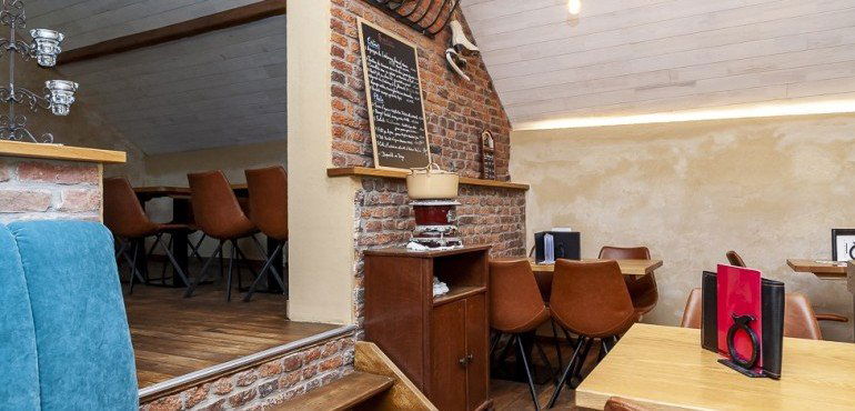 La Fermette des Pins, Restaurant in Buvrinnes