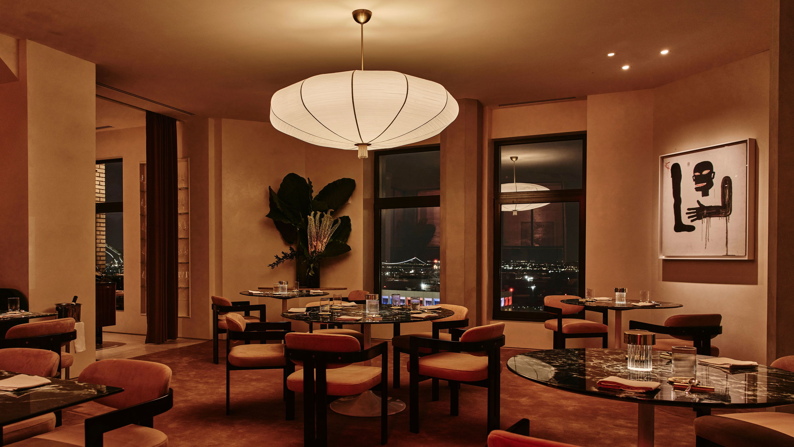 Saga, Restaurant in New York City