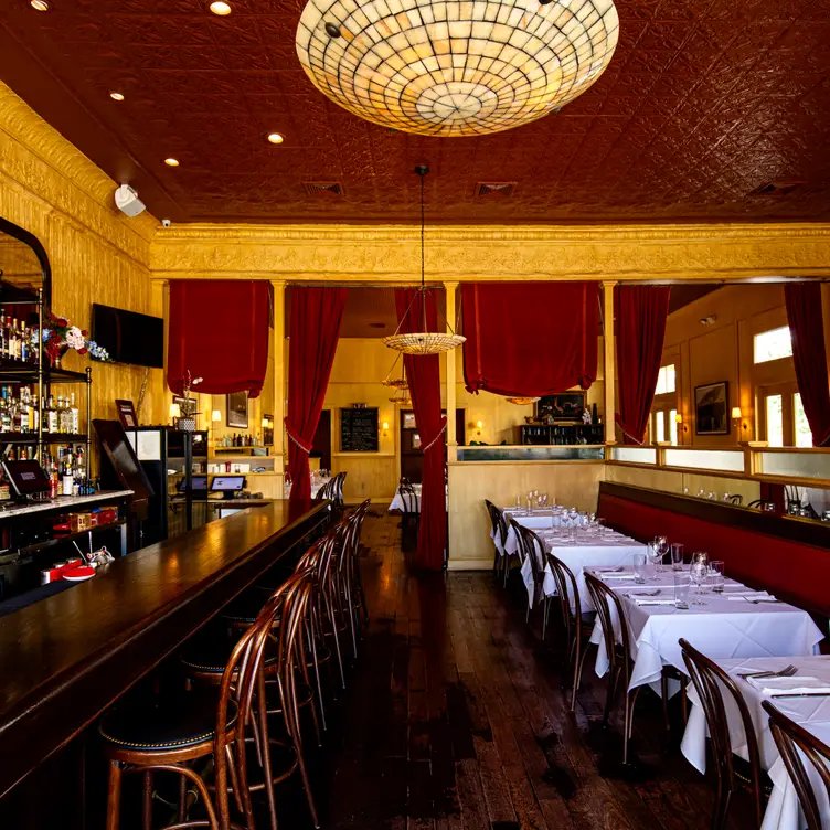 La Petite Grocery, New Orleans, United States
