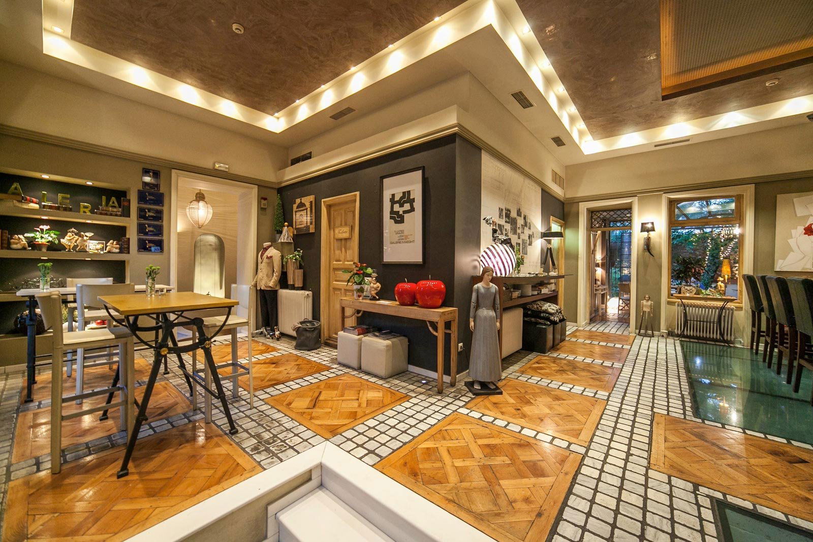 Aleria, Restaurant in Athens