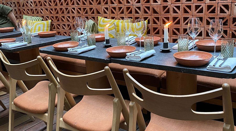 Tekés, Restaurant in Paris