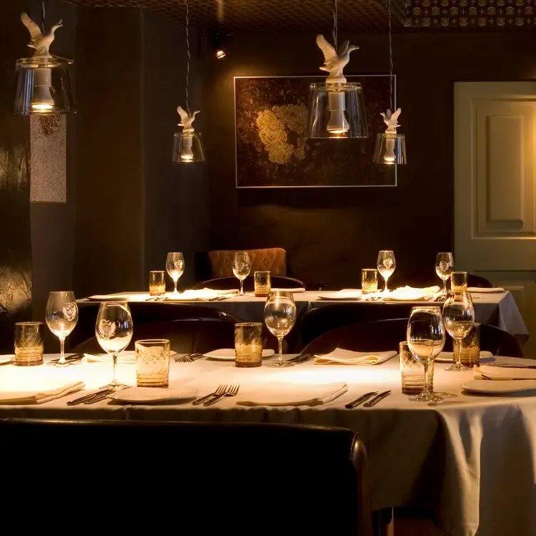 Le Club Chasse et Pêche restaurant in Montréal, Canada