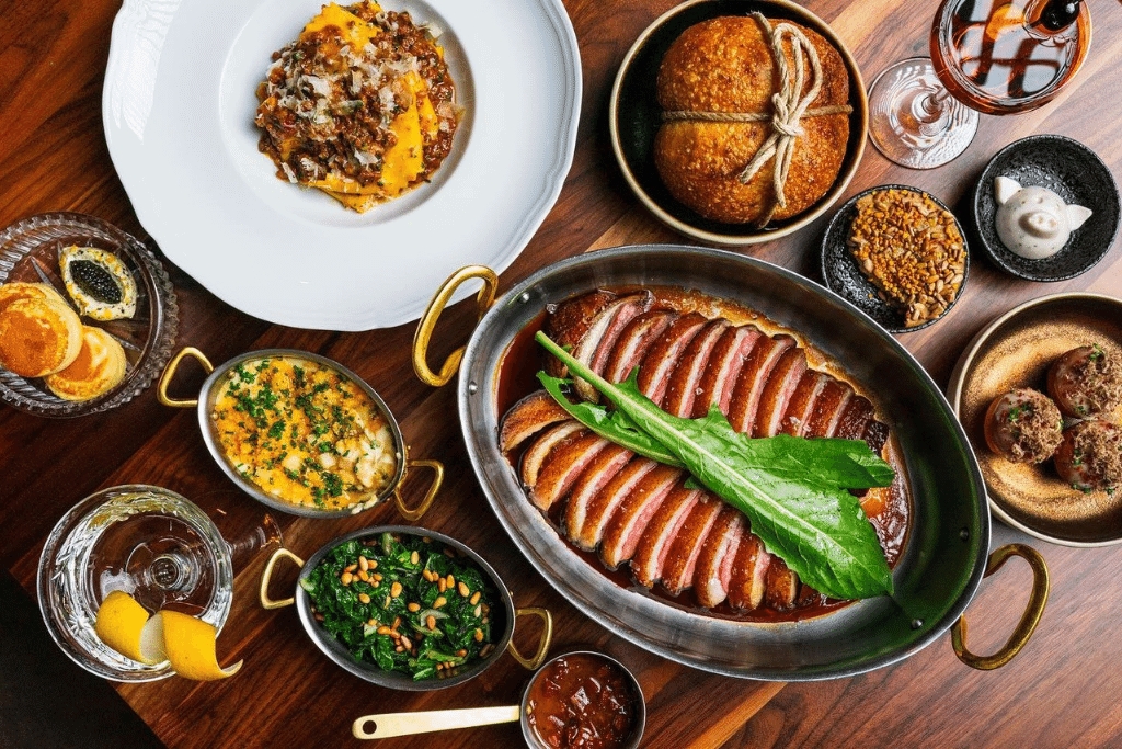 Francie, Restaurant in New York City