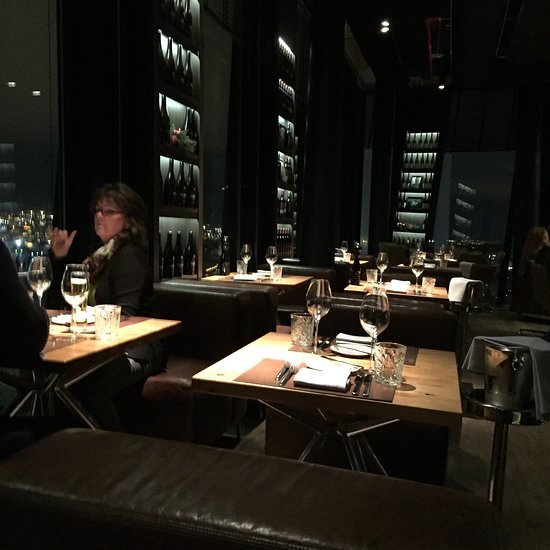 Clouds - Heaven's Bar & Kitchen restaurant in Hamburg
