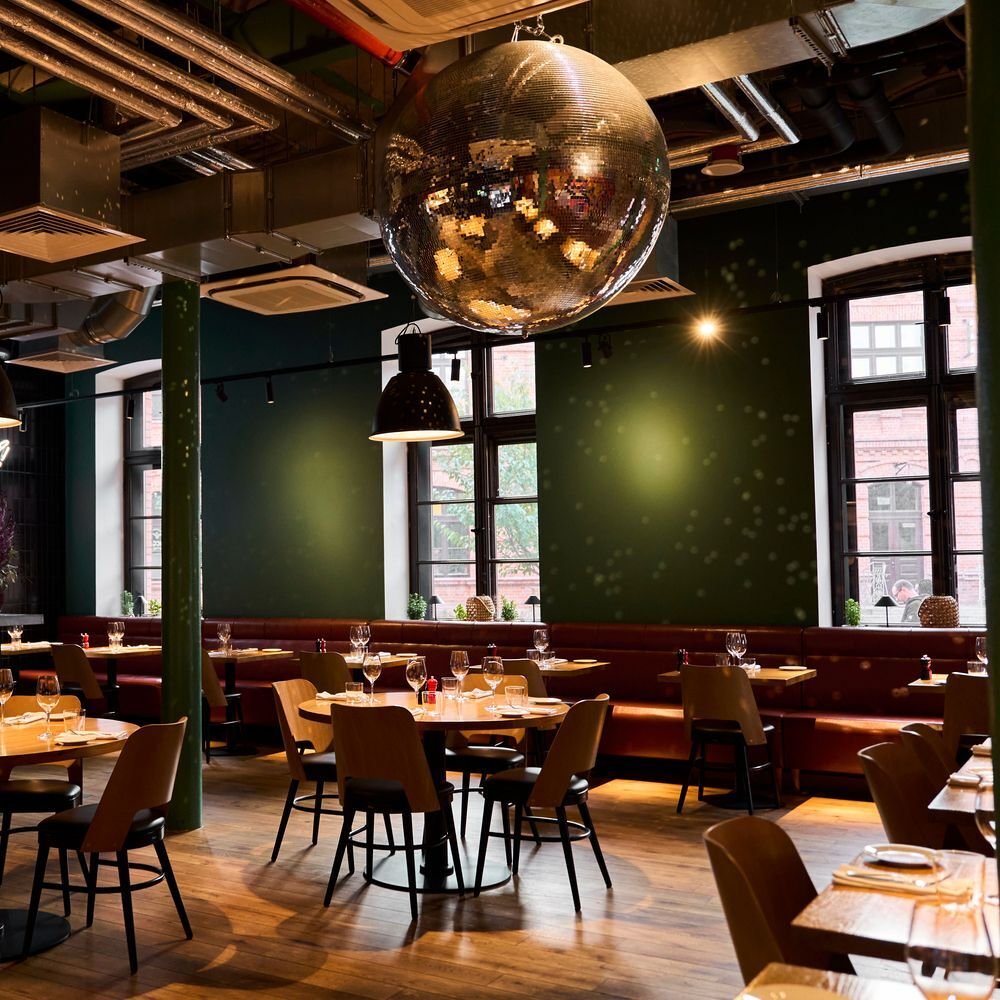 Bez Gwiazdek, Restaurant in Warsaw