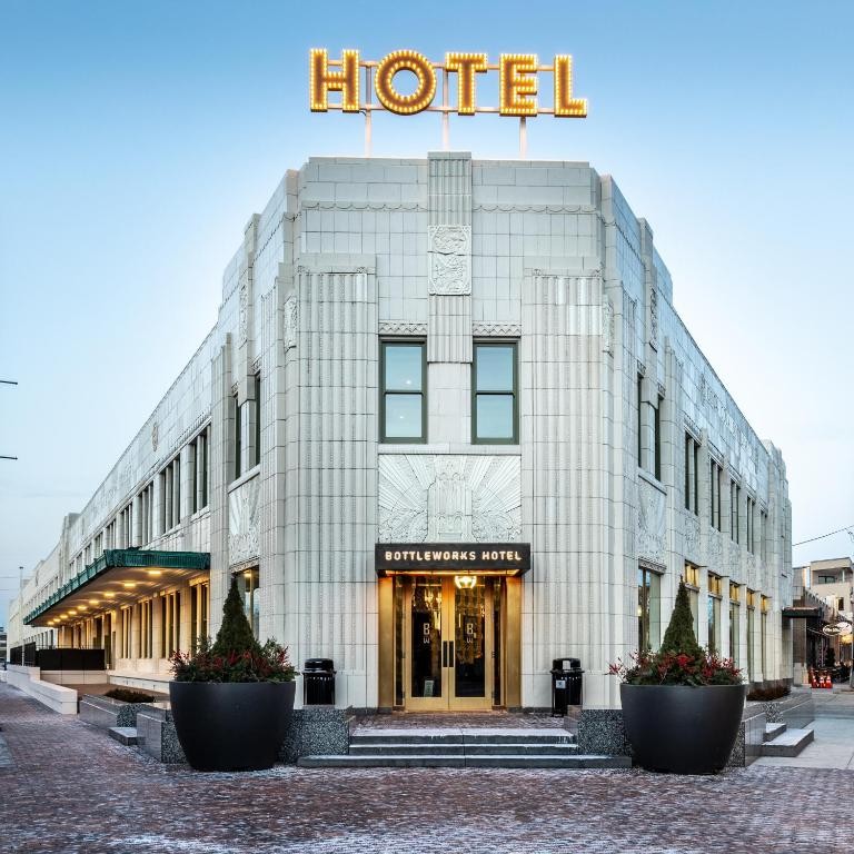 Bottleworks Hotel Indianapolis hotel in Indianapolis, United States