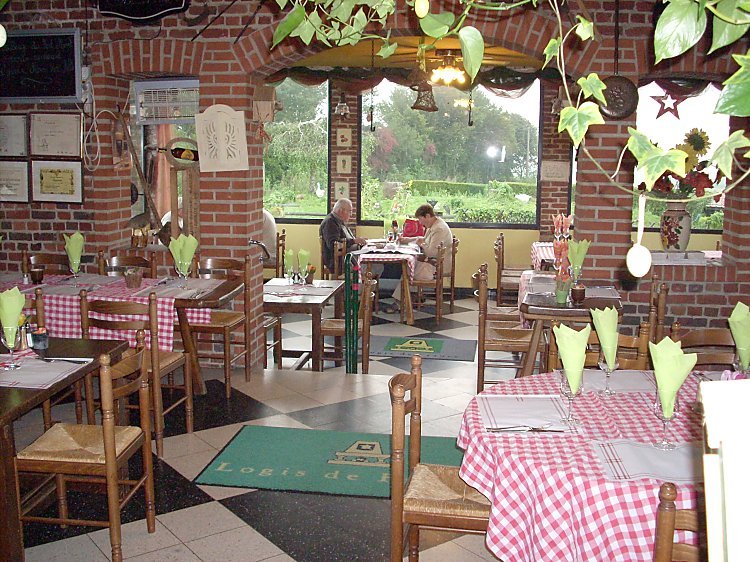 Auberge du Vert Mont restaurant in Boeschepe