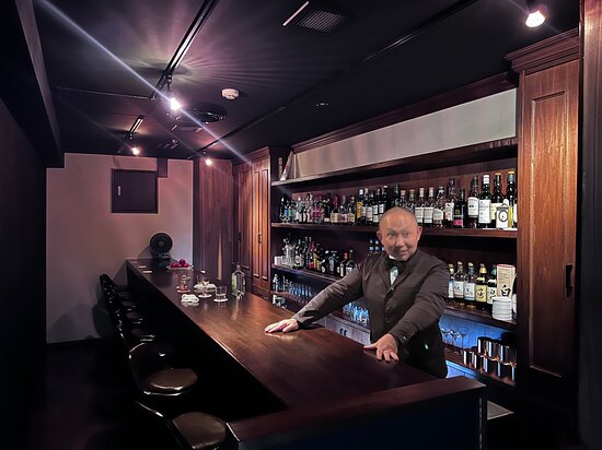 Land Bar Artisan bar in Tokyo