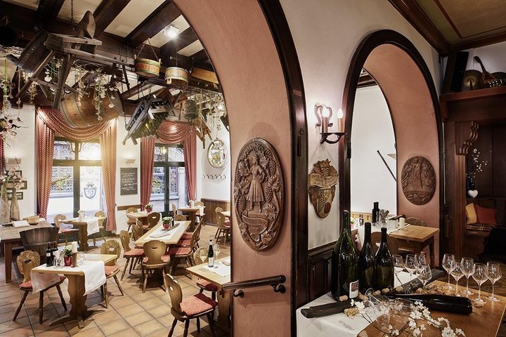 BEES Restaurant