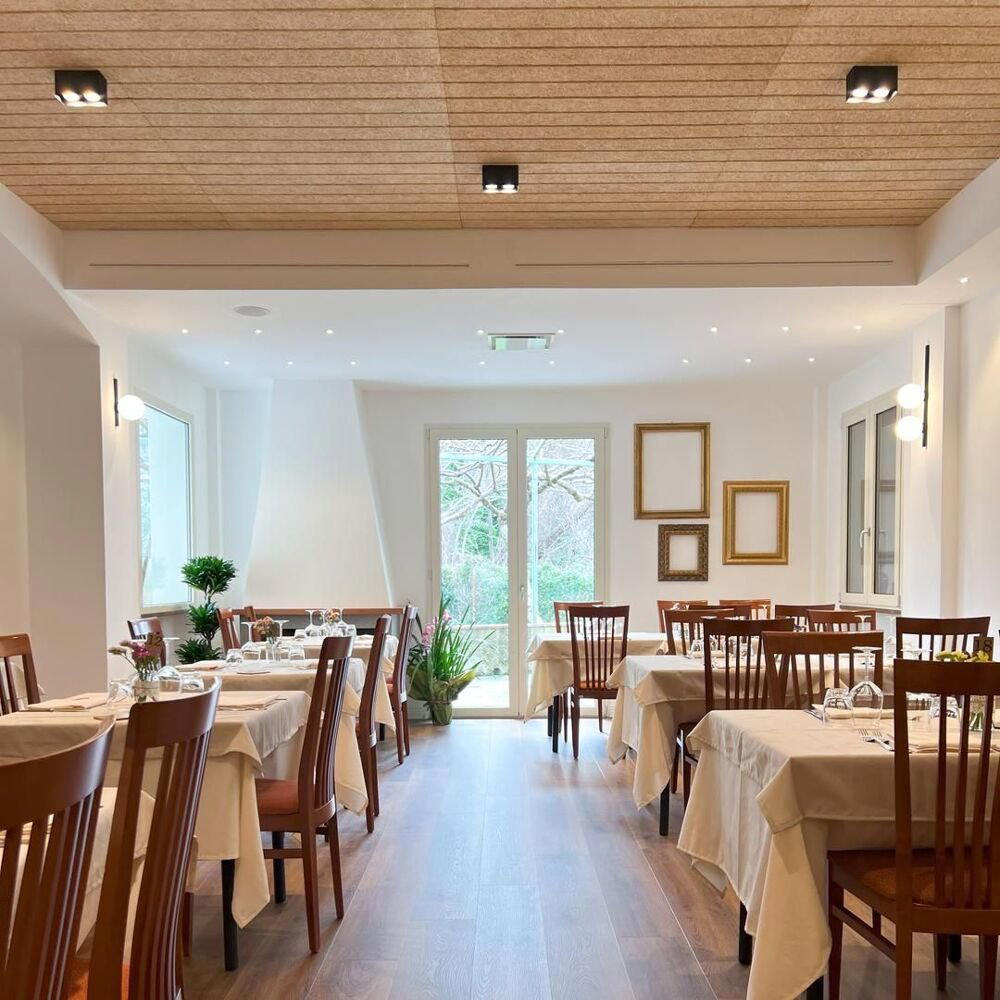 La Chioccia d'Oro, Vallo della Lucania, Italy