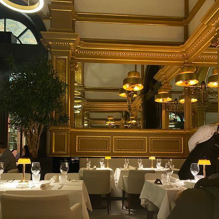 FELIX Kitchen & Bar, Restaurant in Budapest