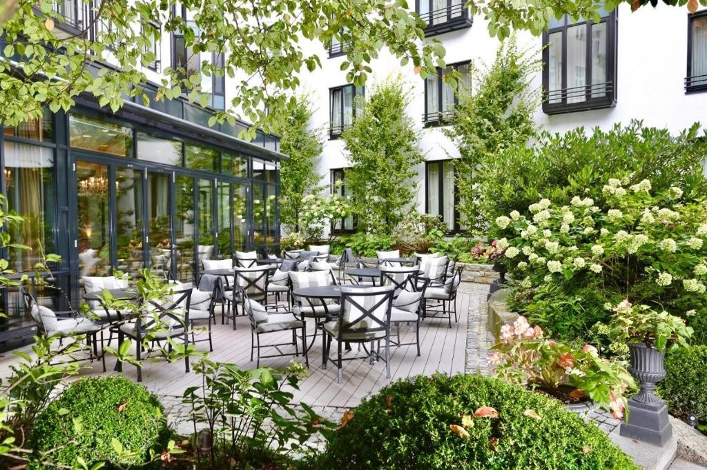Hotel München Palace hotel in Munich, Germany