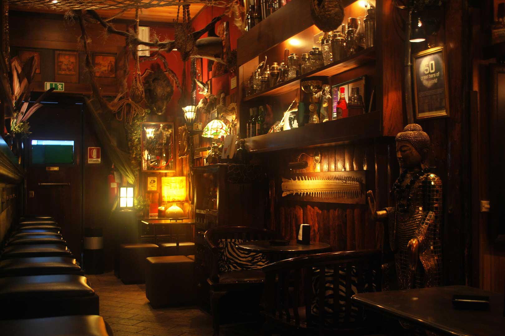 Nottingham Forest bar in Milan