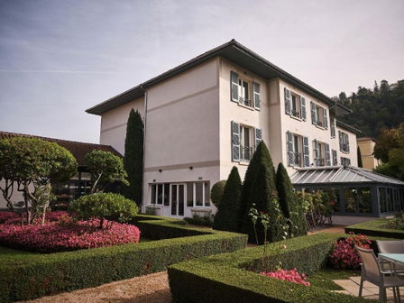 La Pyramide Maison Henriroux